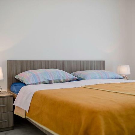 Apartman Jasmina Banjol Exterior photo