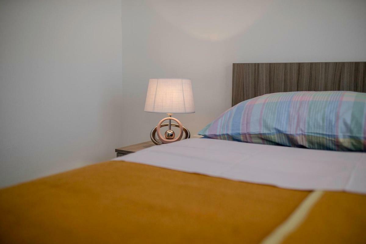 Apartman Jasmina Banjol Exterior photo