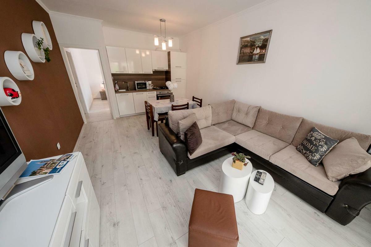 Apartman Jasmina Banjol Exterior photo